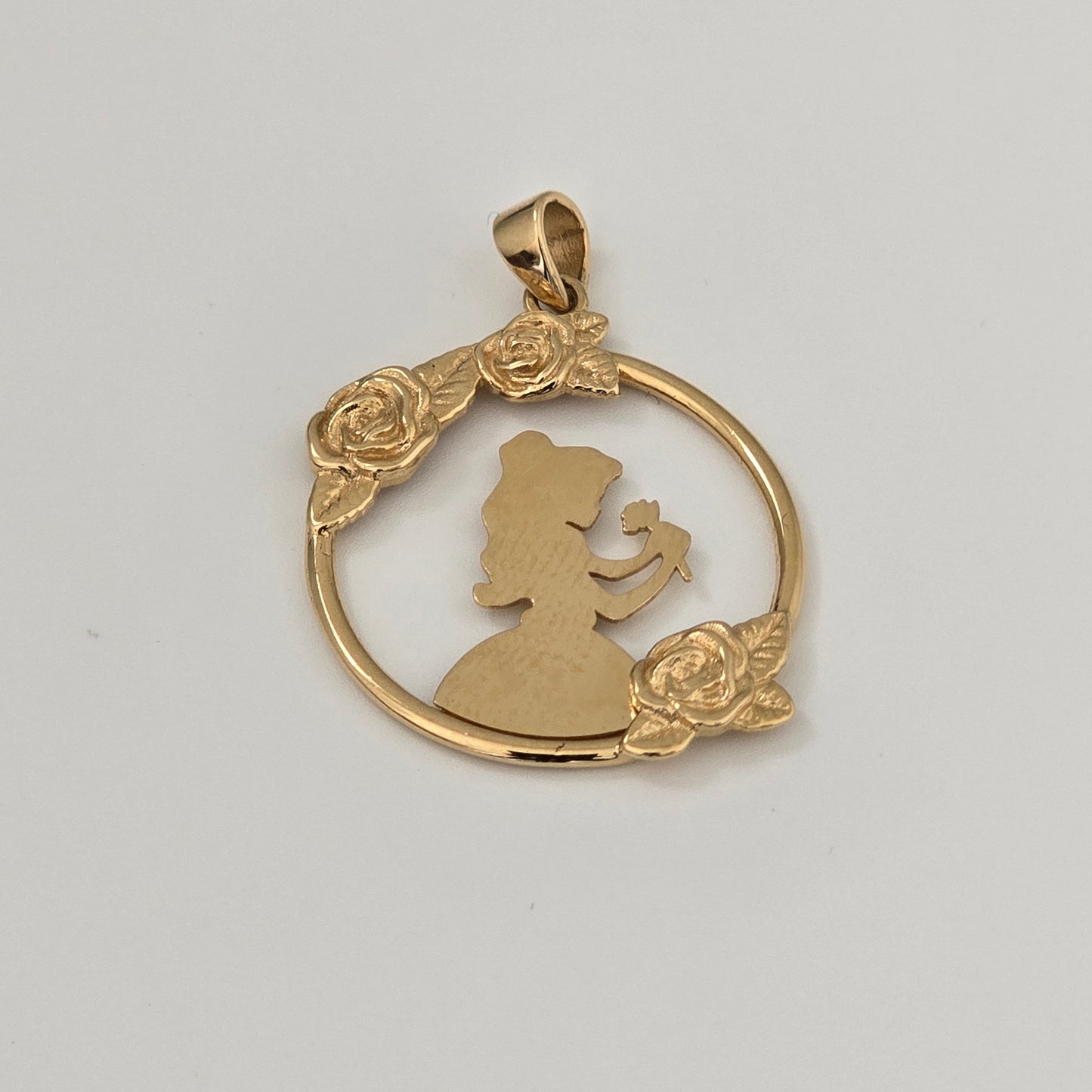 Rose Singer pendant