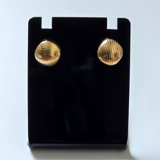 Ripple Shell studs