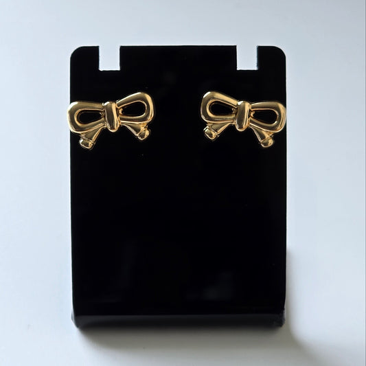 Bow Stud