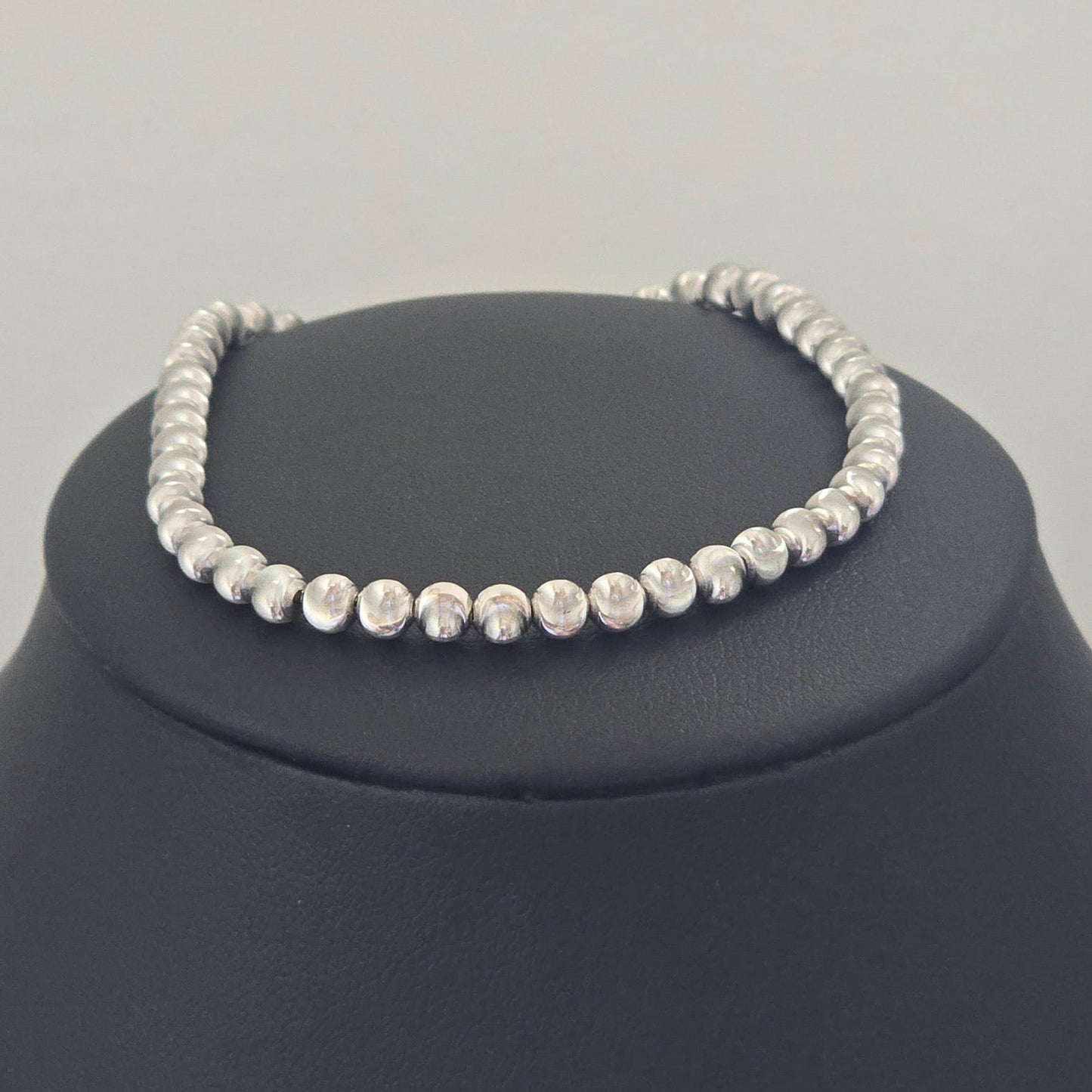 Ball bracelet (White gold)