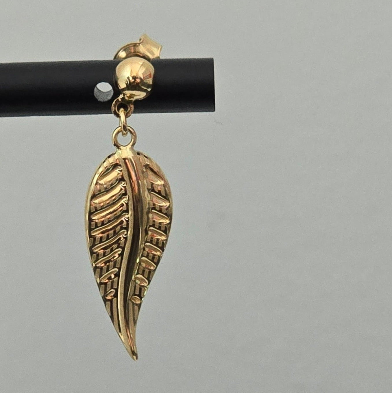 Leaf earrings