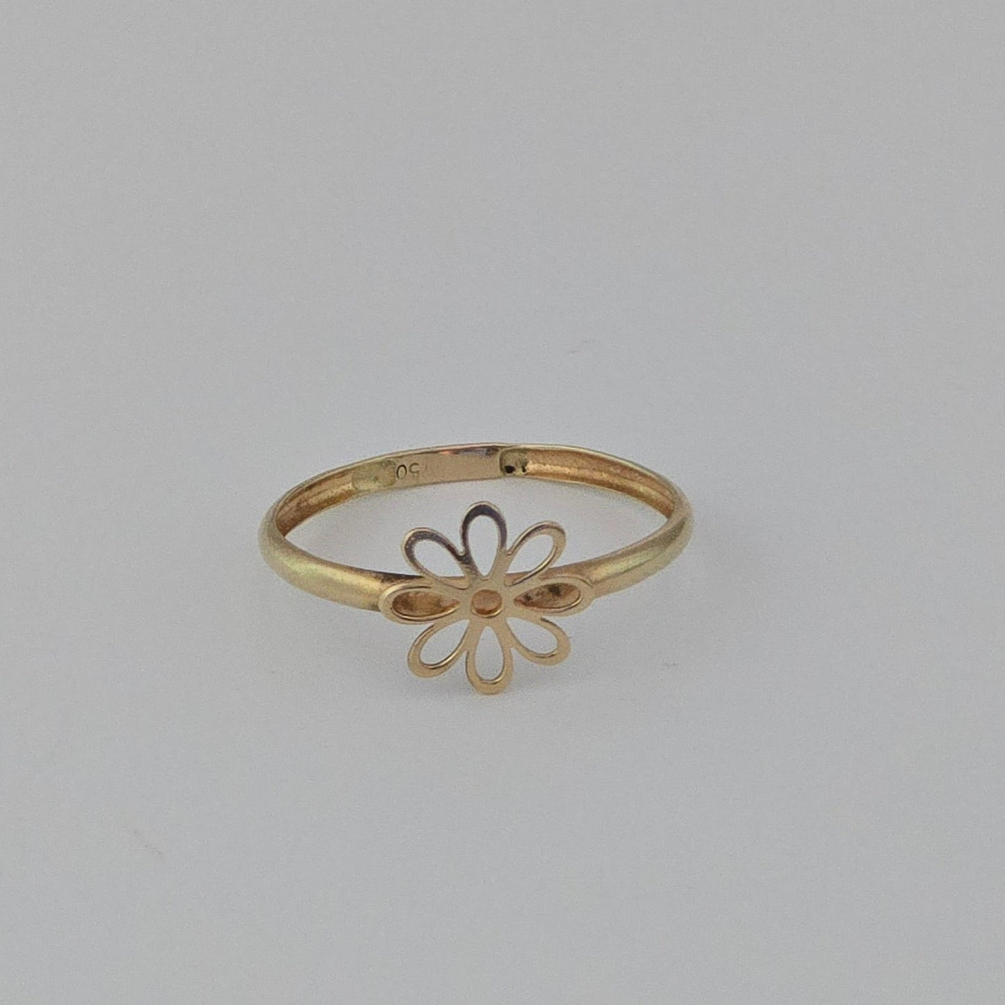 Flower ring