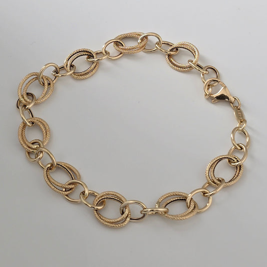 Double link bracelet