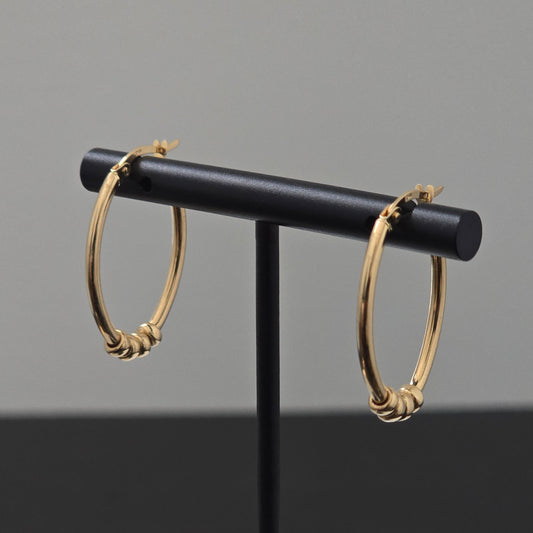 Triple bead hoop