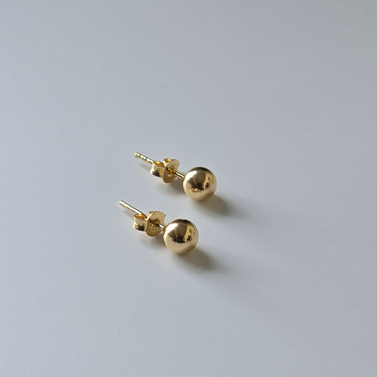 Smooth ball stud