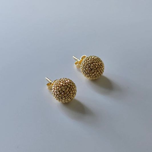 Textured ball stud