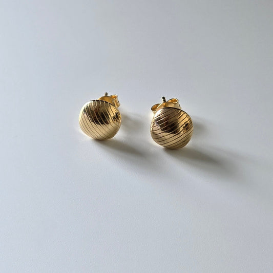 Ripple Shell studs