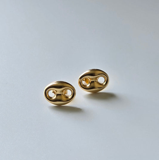 Can top earring