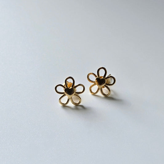 Flower stud
