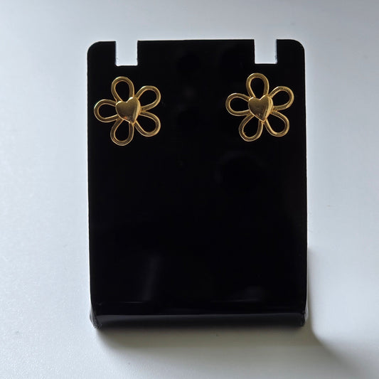 Flower stud