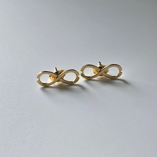 Infinity stud
