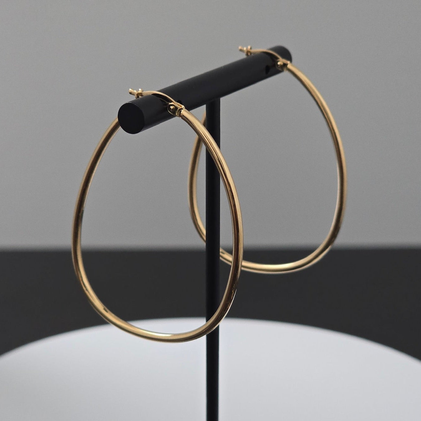 Round hoops