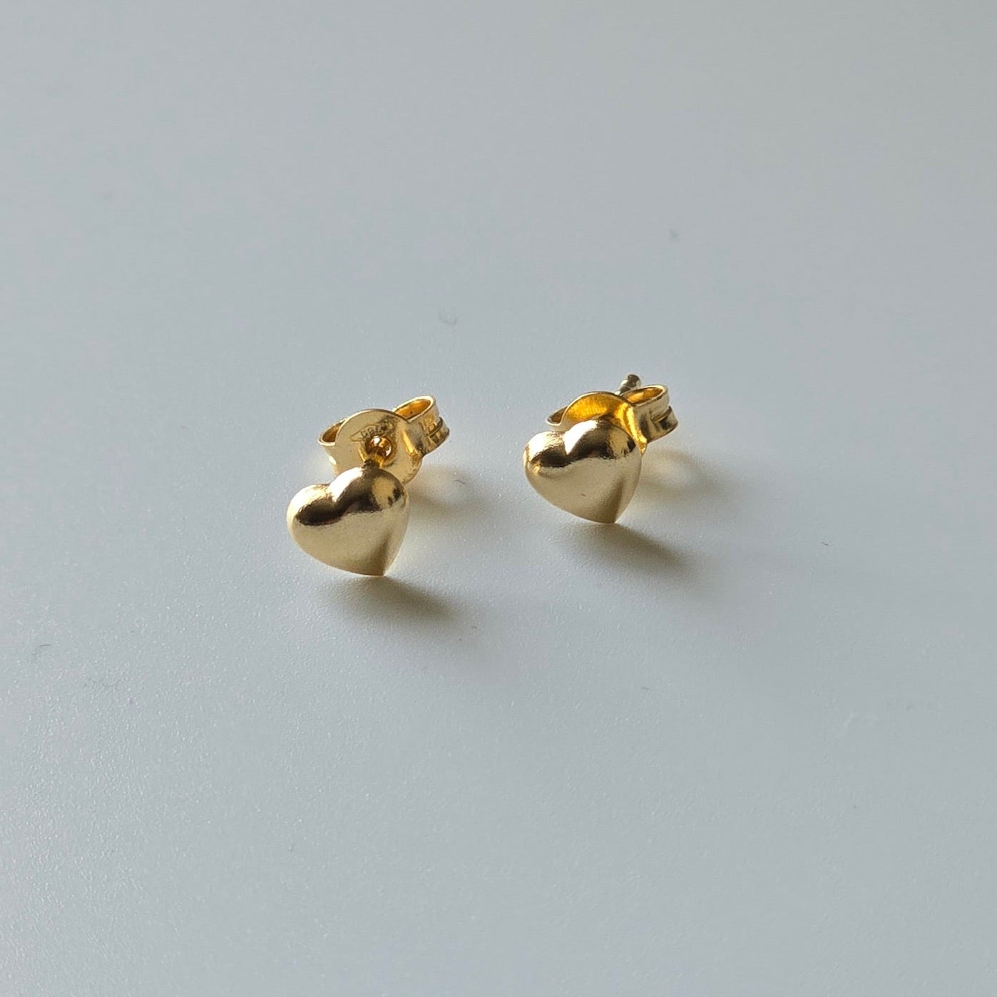 Heart stud