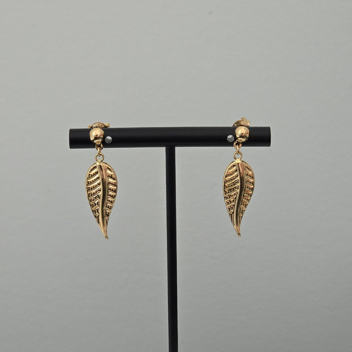 Leaf earrings